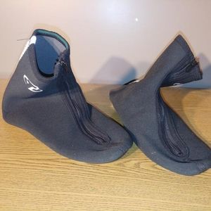 Size 4 wetsuit booties boots shoes neoprene